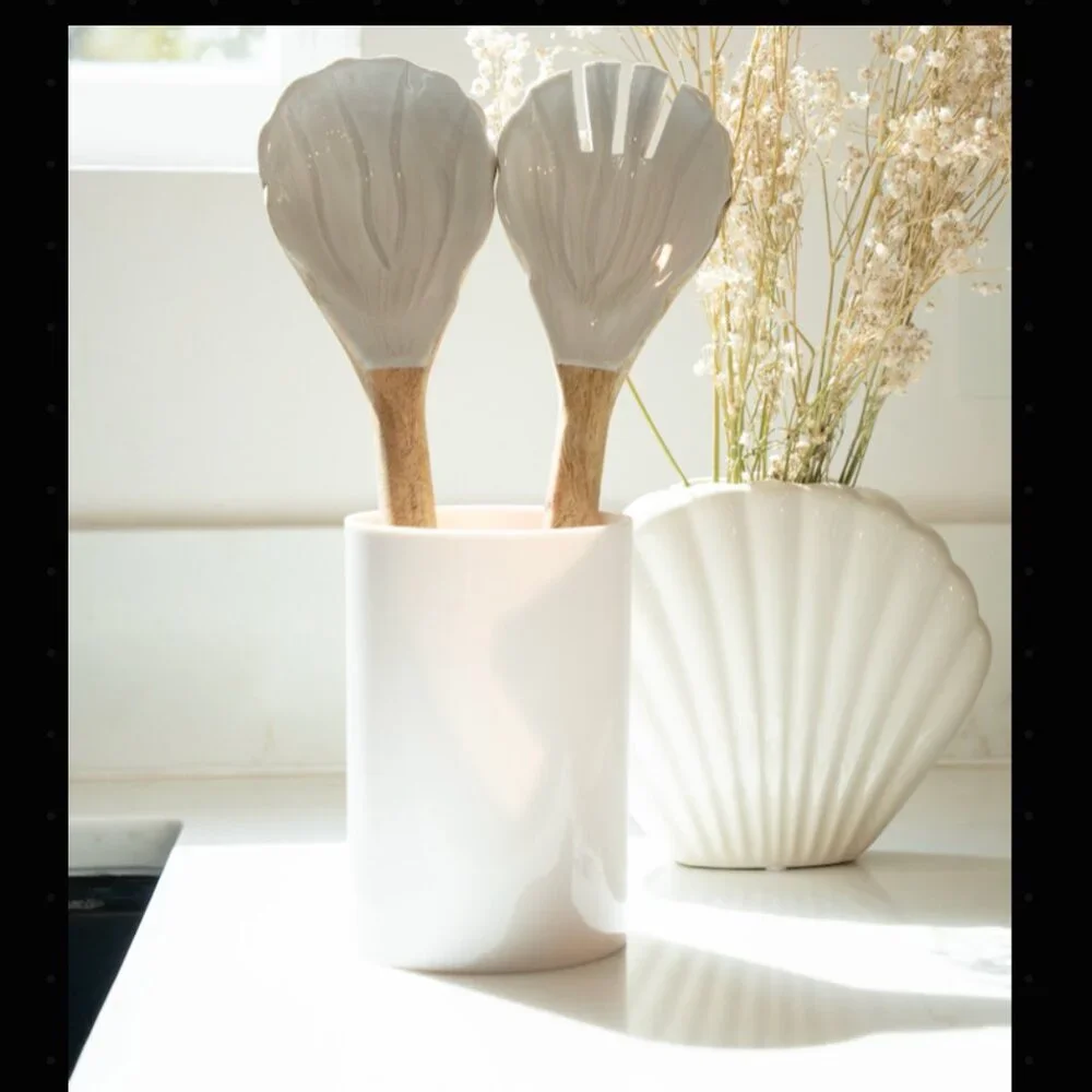 Beachly - The Shoreline Shell Serving Spoons (Set of 2) - Picture 4 of 4